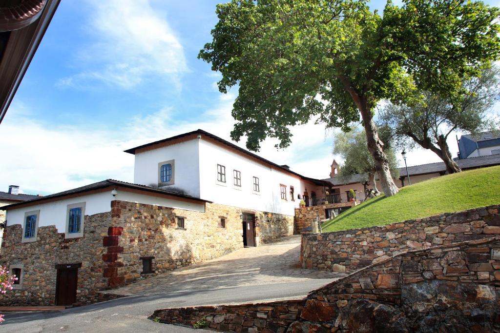 Hotel Monumento Pazo Do Castro O Barco de Valdeorras Extérieur photo