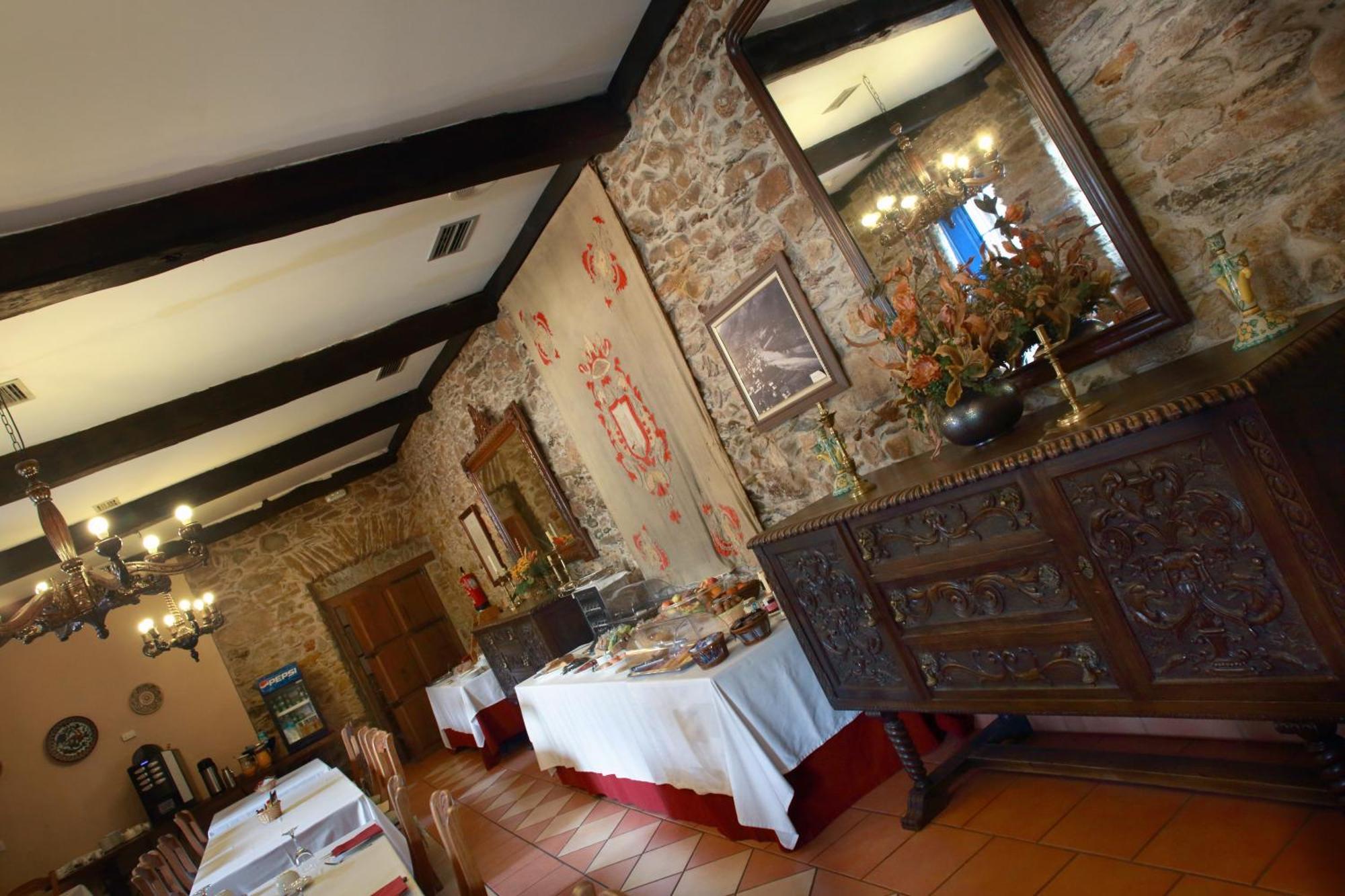 Hotel Monumento Pazo Do Castro O Barco de Valdeorras Extérieur photo