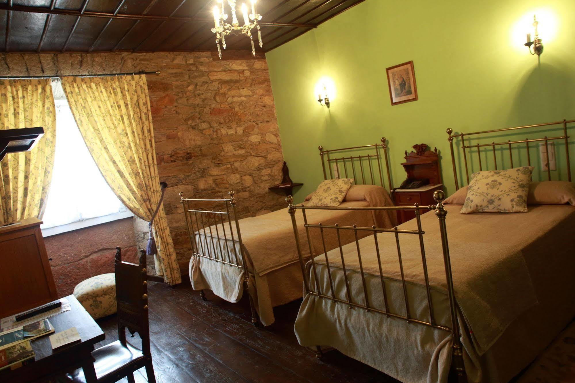 Hotel Monumento Pazo Do Castro O Barco de Valdeorras Extérieur photo